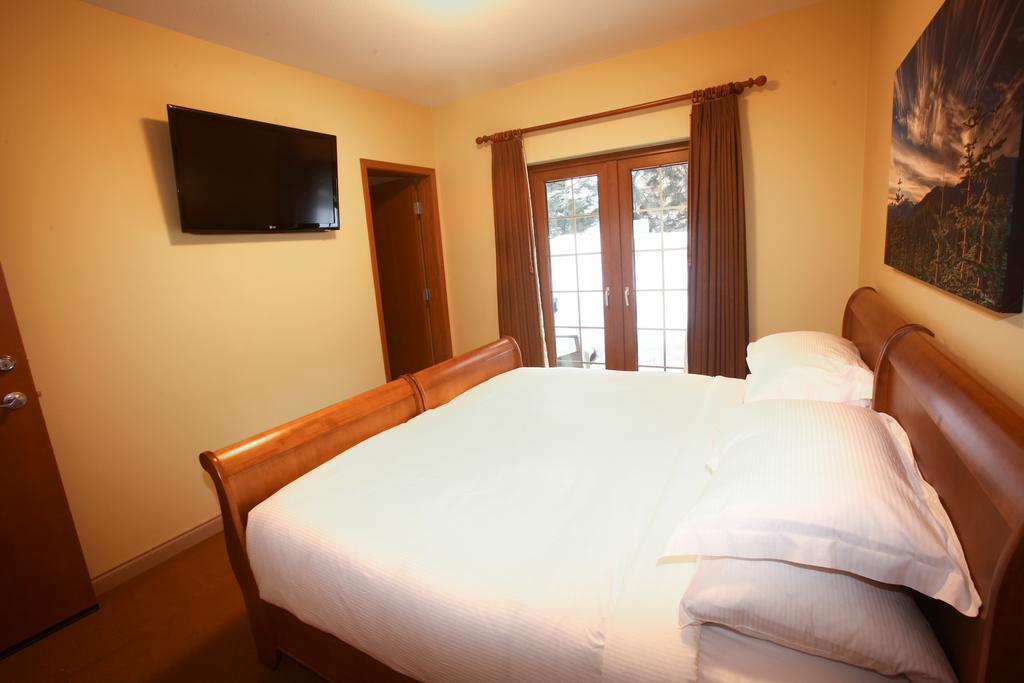 Whistler Alpine Chalet Retreat & Wellness Villa Exterior foto