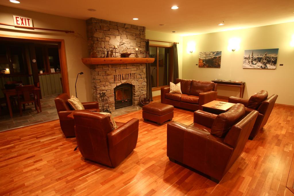Whistler Alpine Chalet Retreat & Wellness Villa Exterior foto