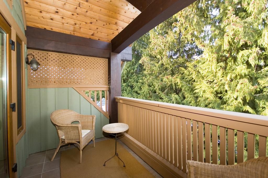 Whistler Alpine Chalet Retreat & Wellness Villa Exterior foto